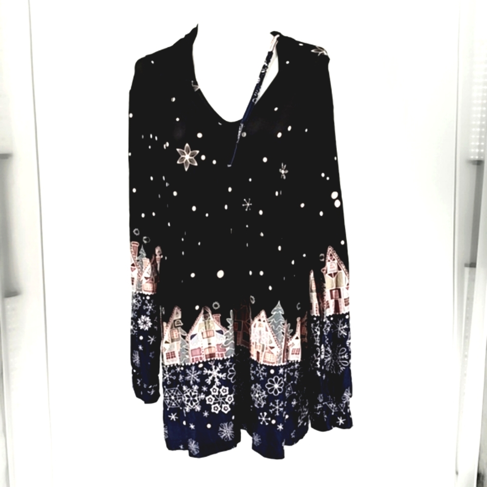 Loveu.Dear, Black & White Snowflake Village V - Neck Peplum Hoodie Size …